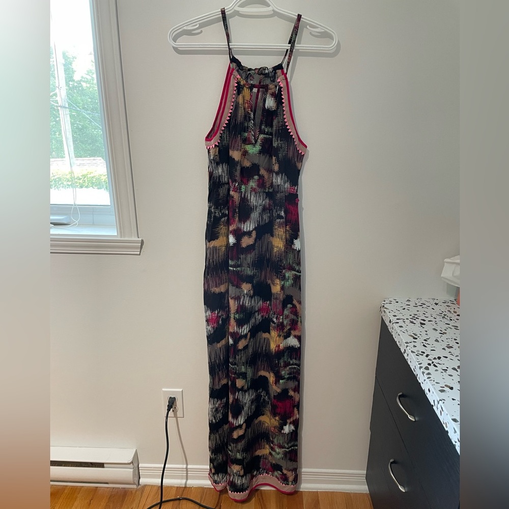 Dress - Picture 2 of 8